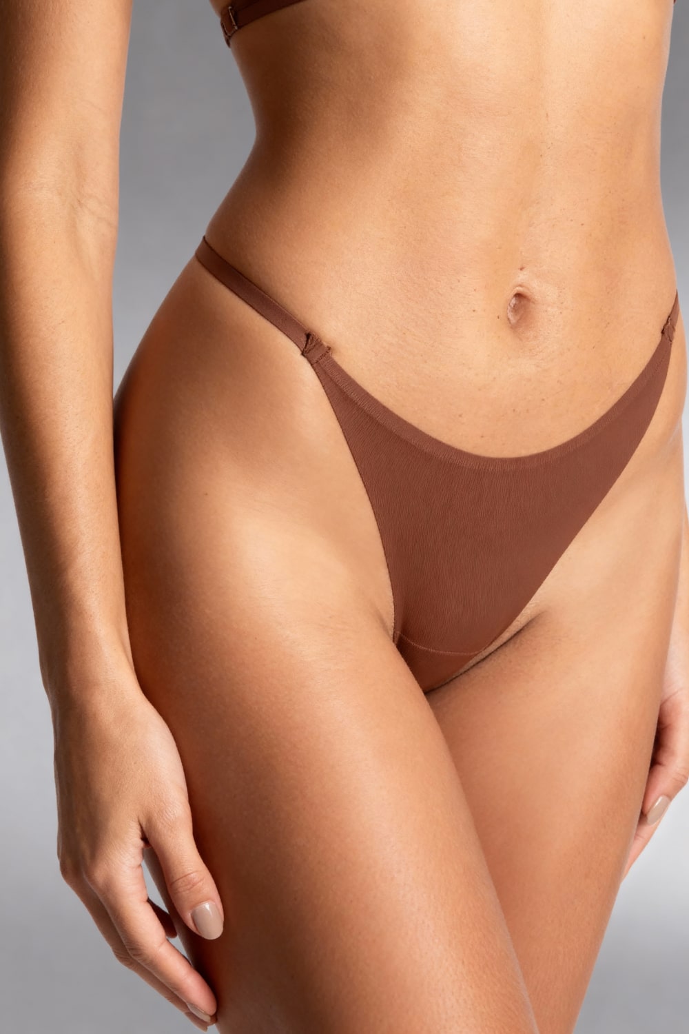 Gleam Thong