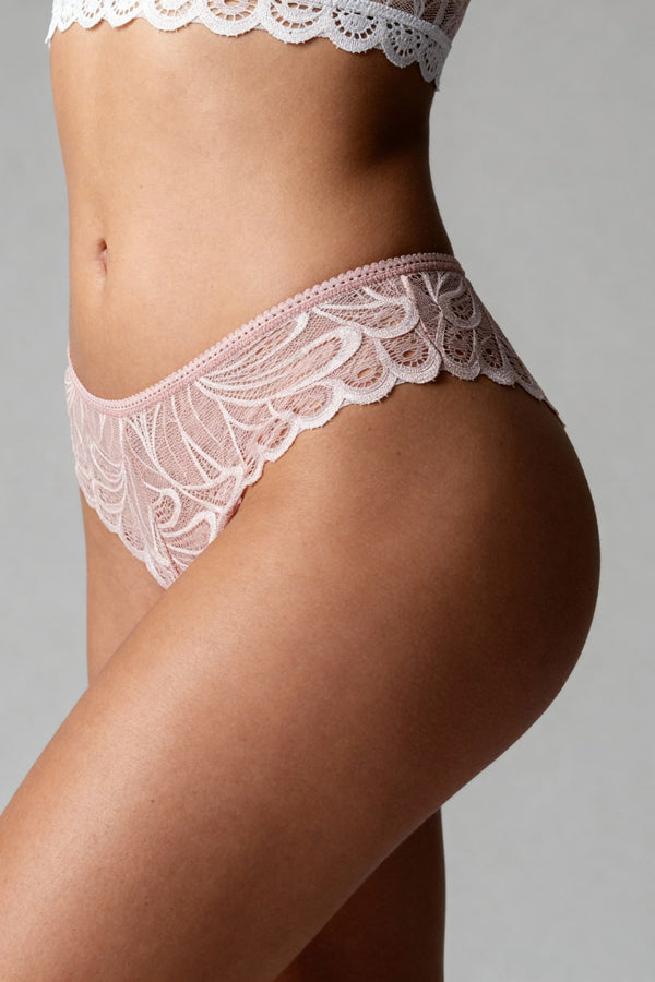 Alba Brief